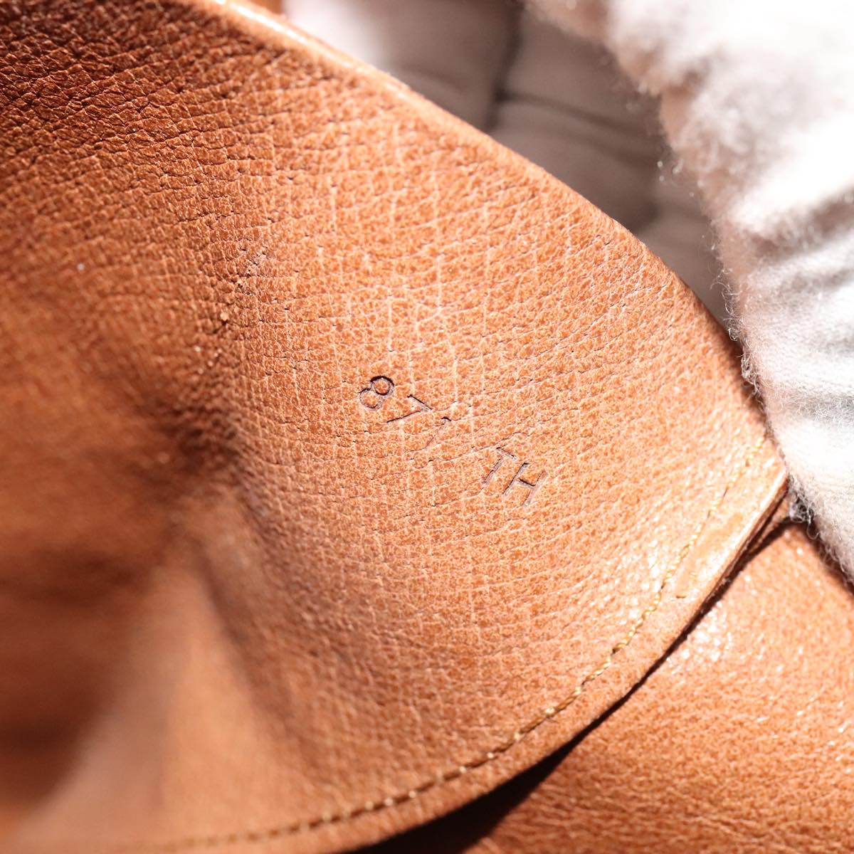 ar13147-20 ar13147-20