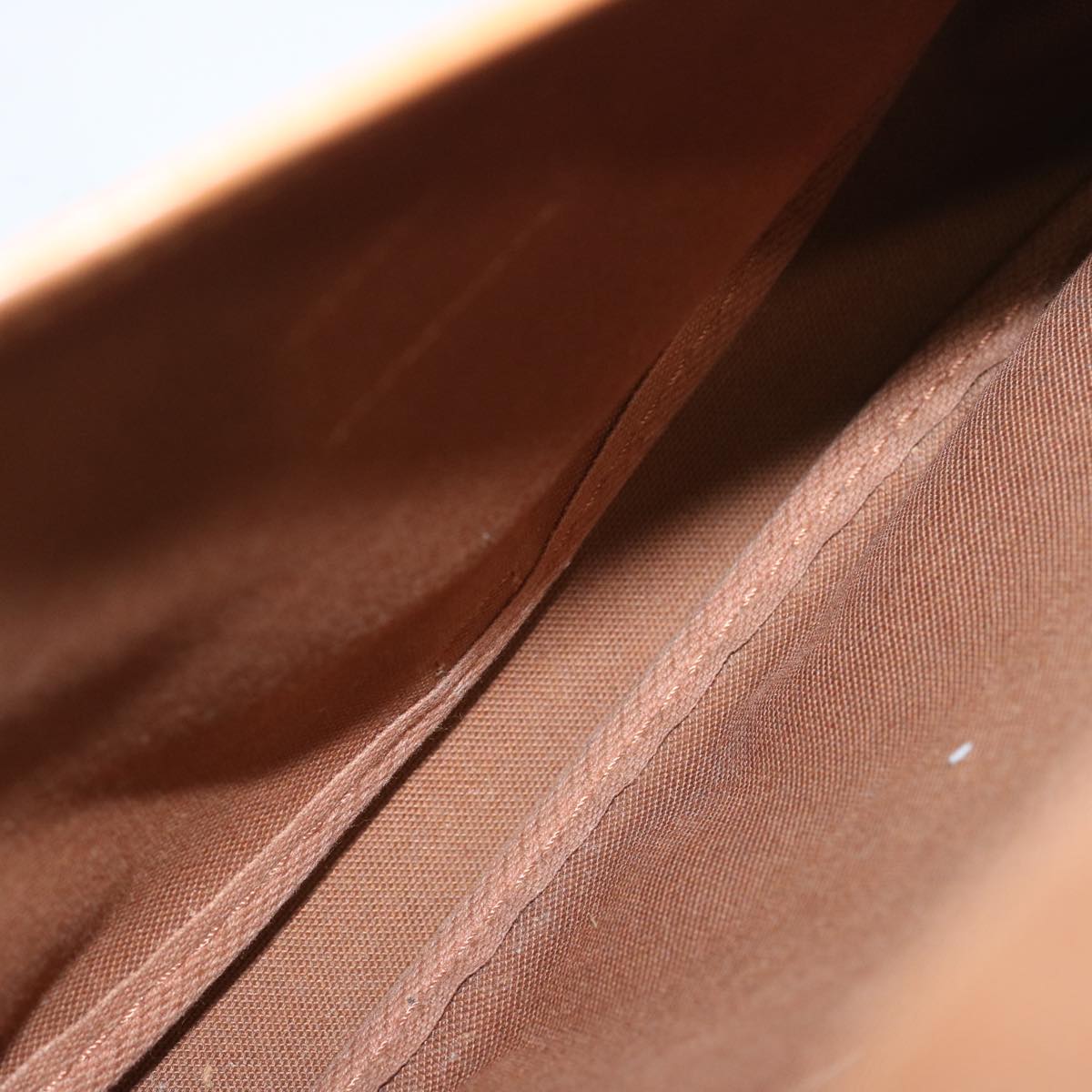 ar11479B-18 ar11479B-18