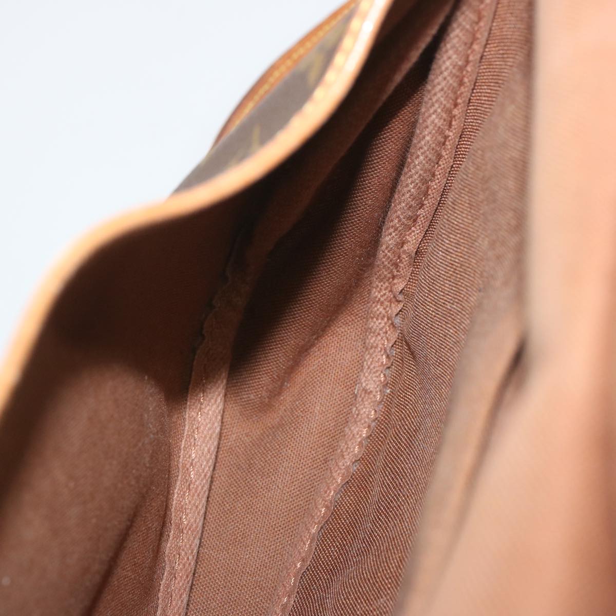 ar11479B-22 ar11479B-22