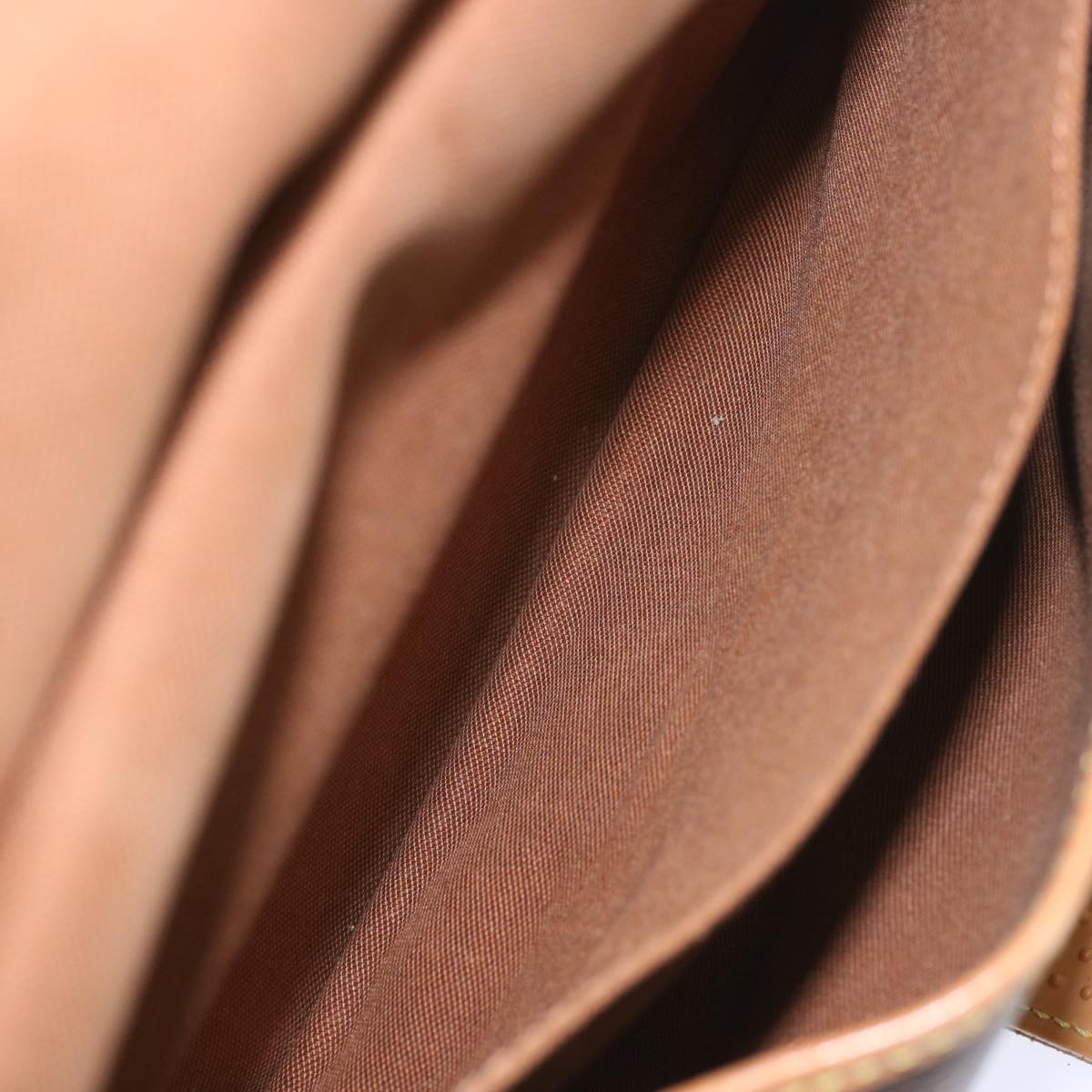 ar11479B-24 ar11479B-24