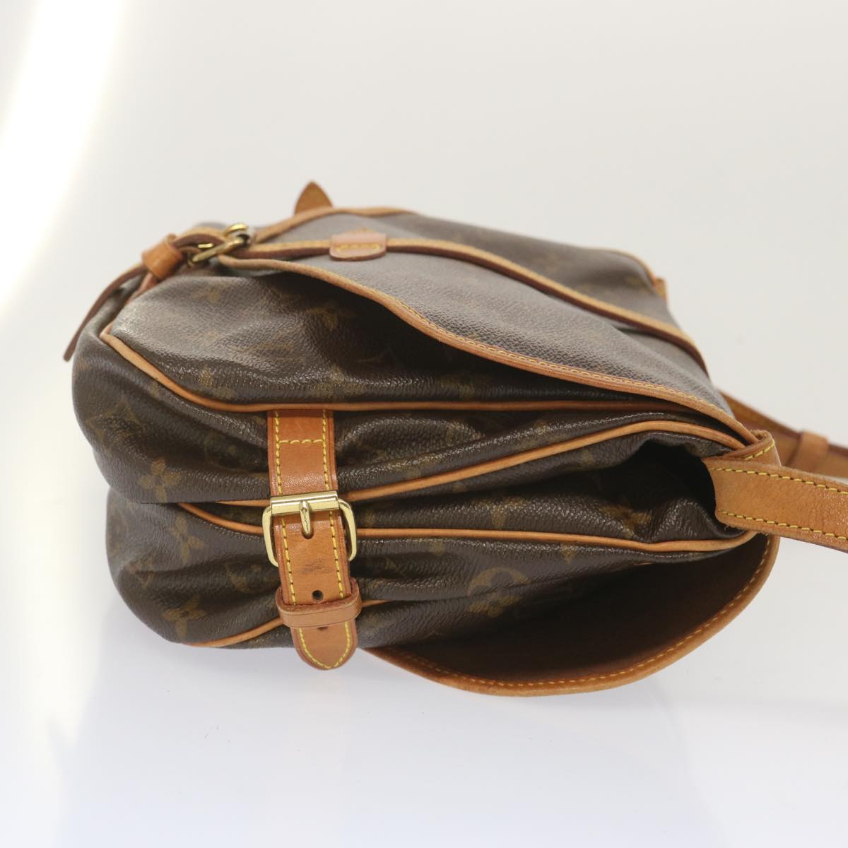 ar11479B-4 ar11479B-4