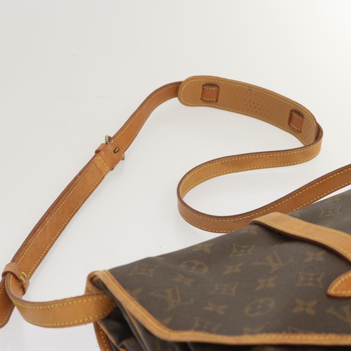 ar11479B-8 ar11479B-8