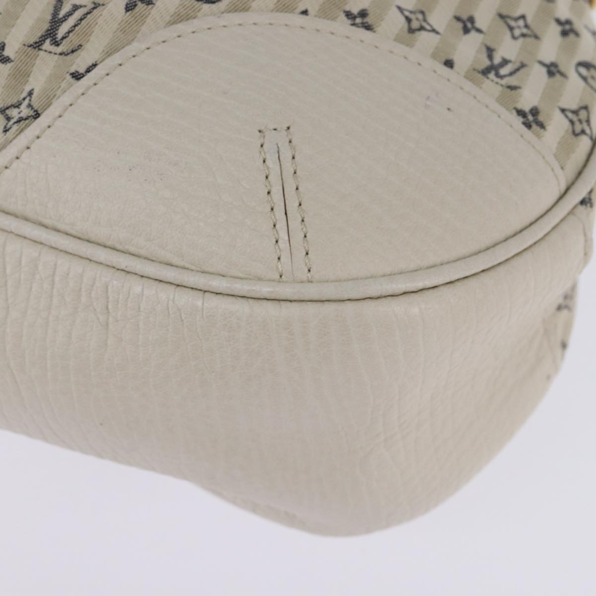 139957-11_41b6c404-903f-4053-ad30-b6d34ab076bf 139957-11_41b6c404-903f-4053-ad30-b6d34ab076bf