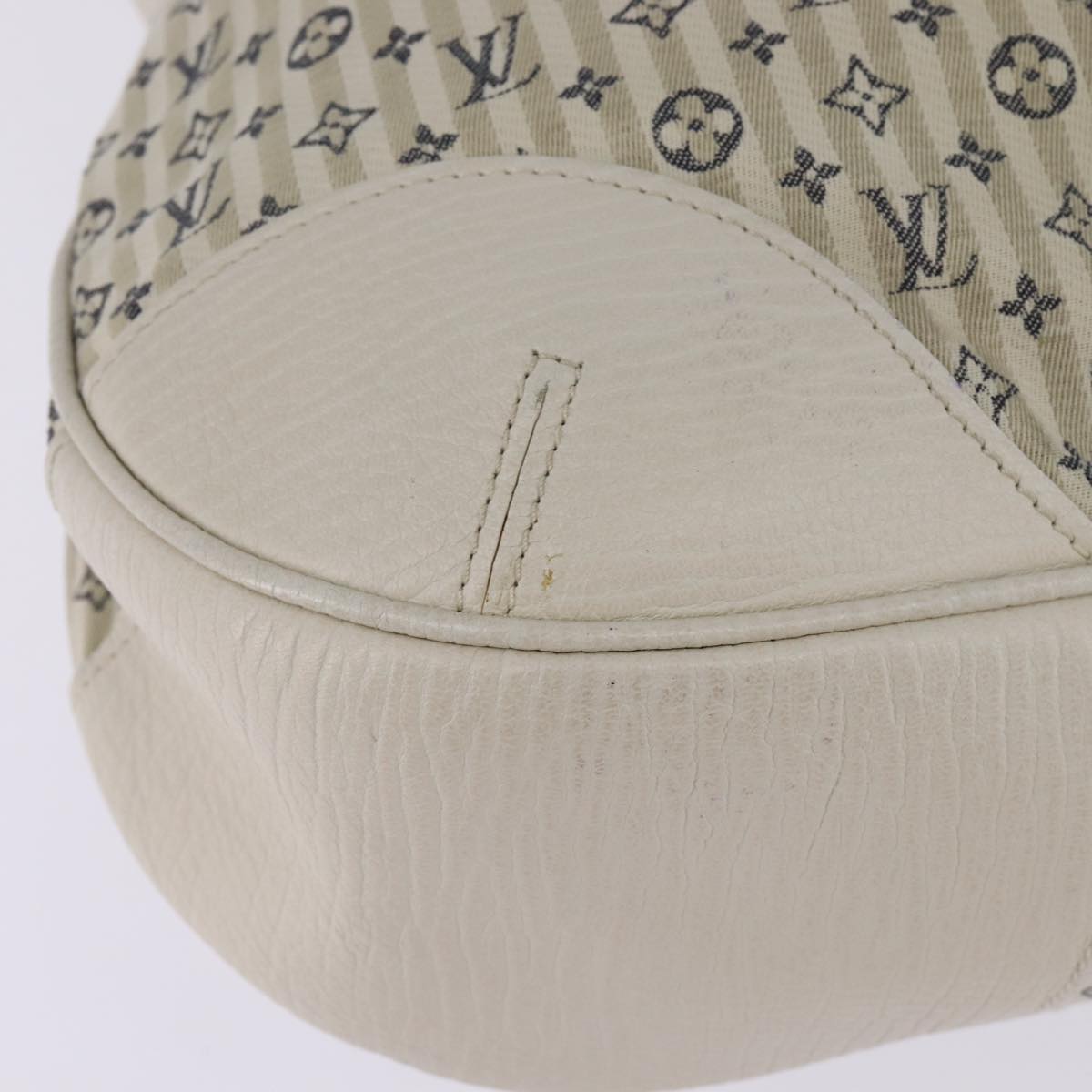 139957-10_9519744c-b0ac-4bbf-9804-47c8779c69d5 139957-10_9519744c-b0ac-4bbf-9804-47c8779c69d5