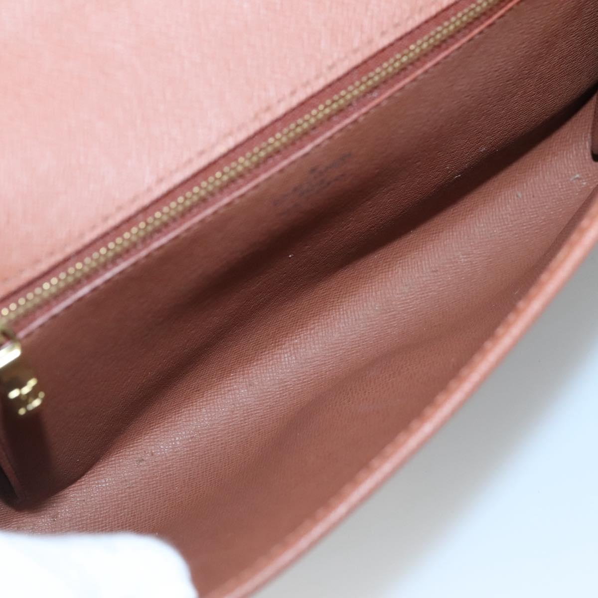 ep10438-17 ep10438-17