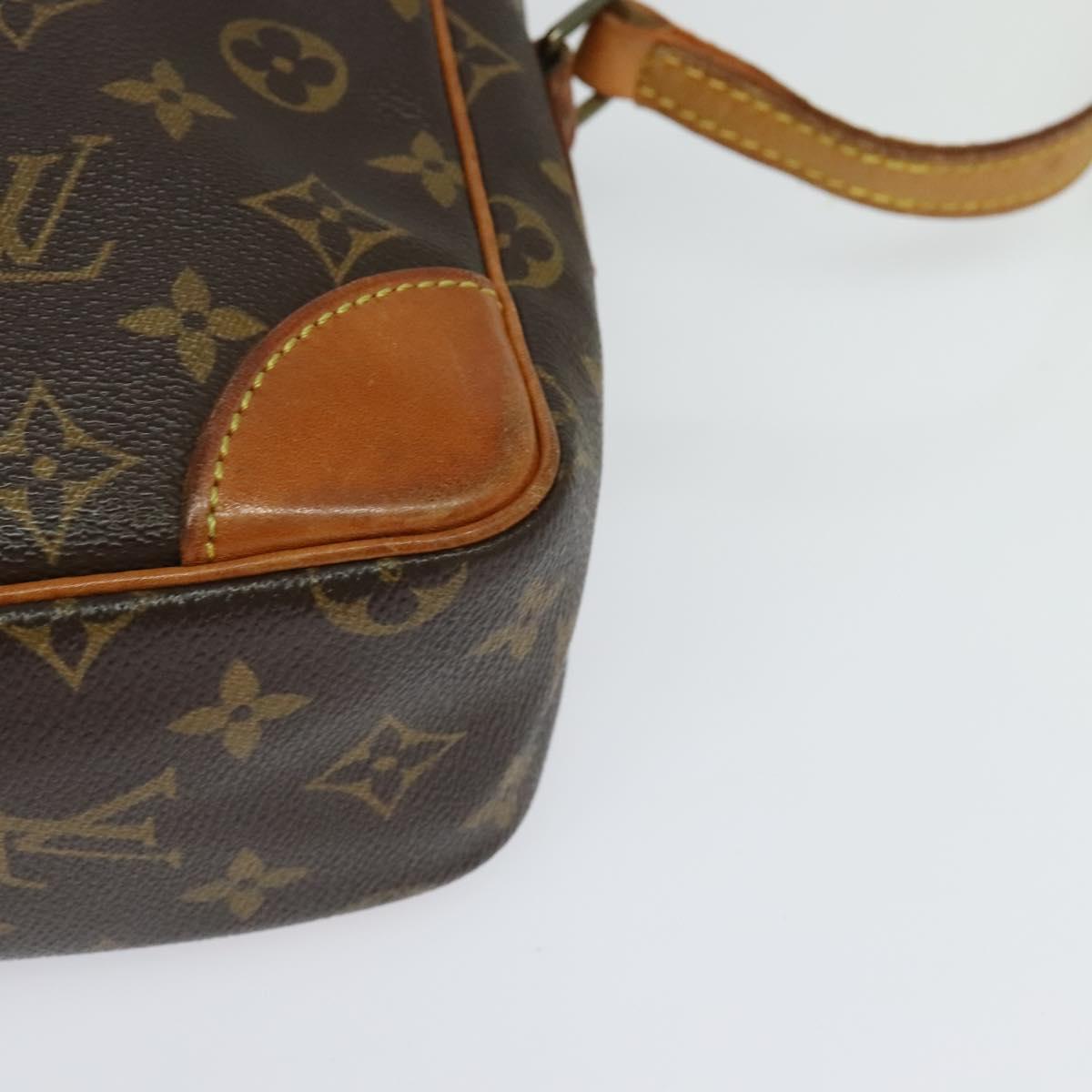 117312-13_b7476231-33d0-48e3-94a6-41c05515519c 117312-13_b7476231-33d0-48e3-94a6-41c05515519c