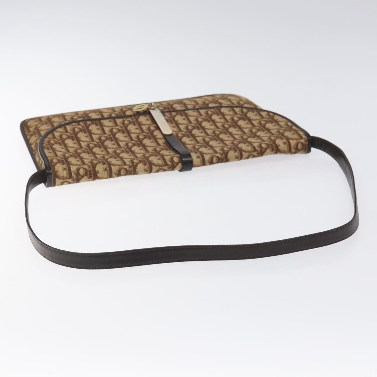 123133-7_7eaa62a7-8e07-49ab-a54f-b257b059e420