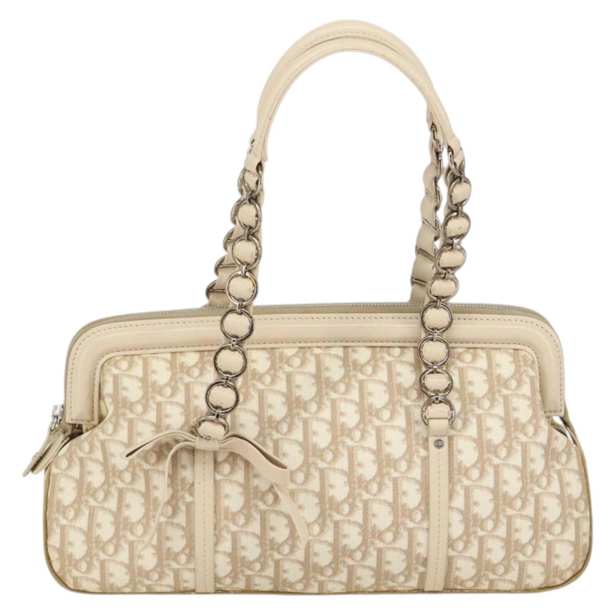 150070-1_b7865549-17cb-4b95-9466-167f5fca448e 150070-1_b7865549-17cb-4b95-9466-167f5fca448e