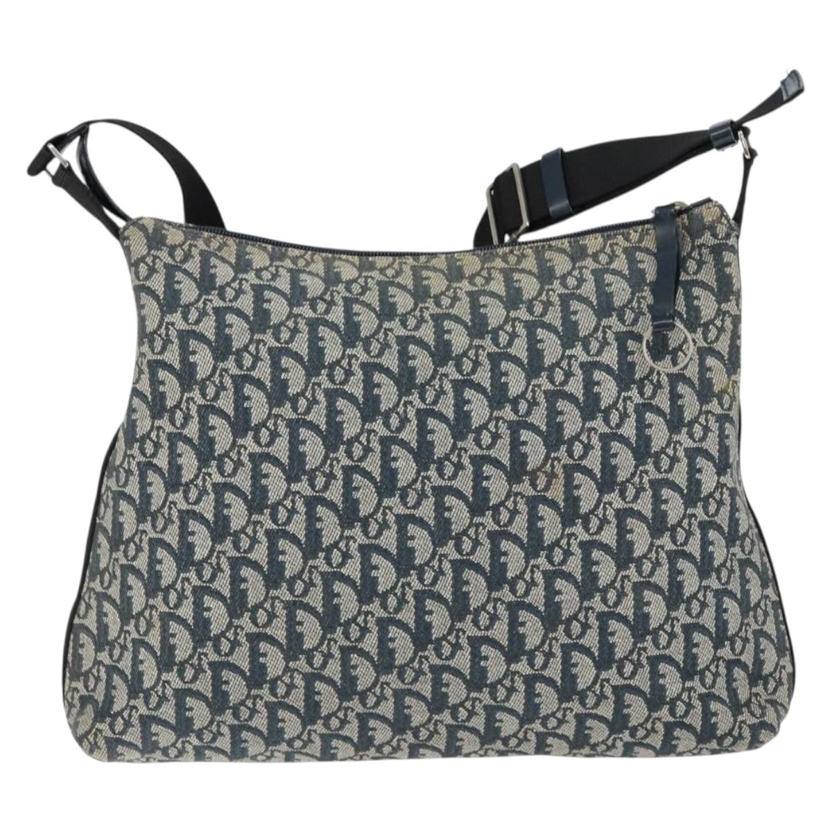 ep11395-3_d72f8388-82e8-443d-9836-abe695b89cae ep11395-3_d72f8388-82e8-443d-9836-abe695b89cae