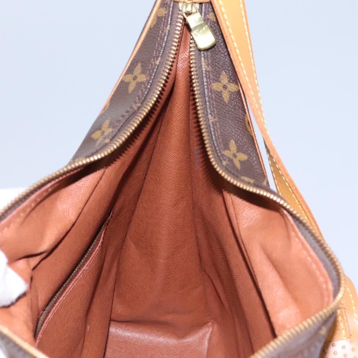 114706-17_d0c7211a-a66b-491c-a990-158c655c2af2 114706-17_d0c7211a-a66b-491c-a990-158c655c2af2