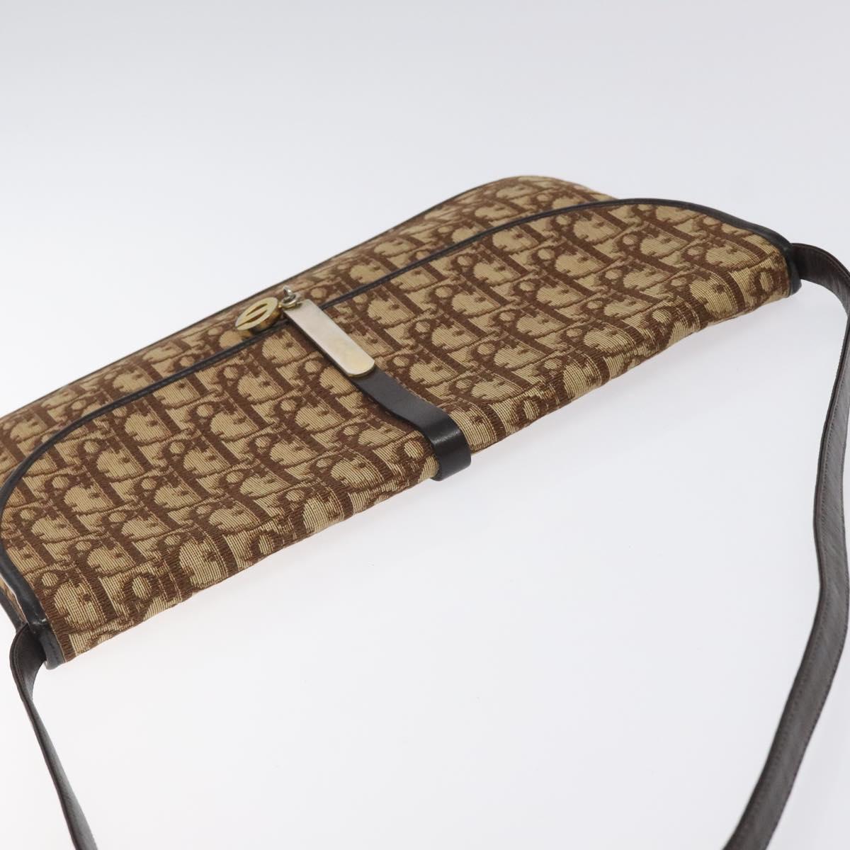 123133-6_311c19d9-be08-4e1d-afd1-5441f8c743b9