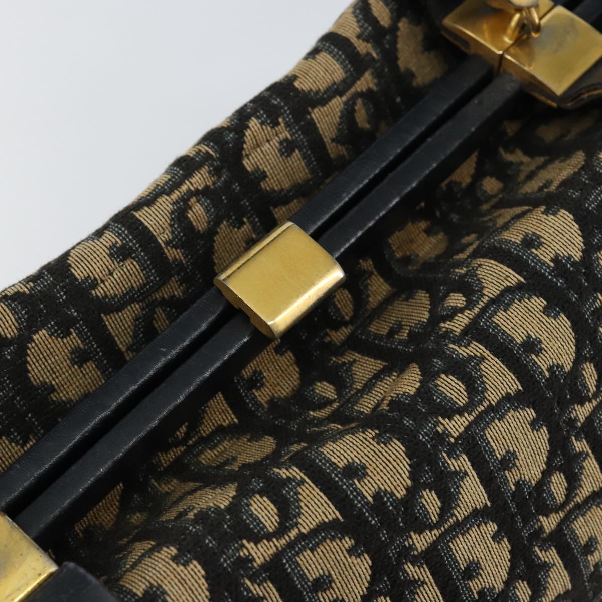 147155-14_0447cf45-b73e-43e5-acd3-7e3e311befc2 147155-14_0447cf45-b73e-43e5-acd3-7e3e311befc2