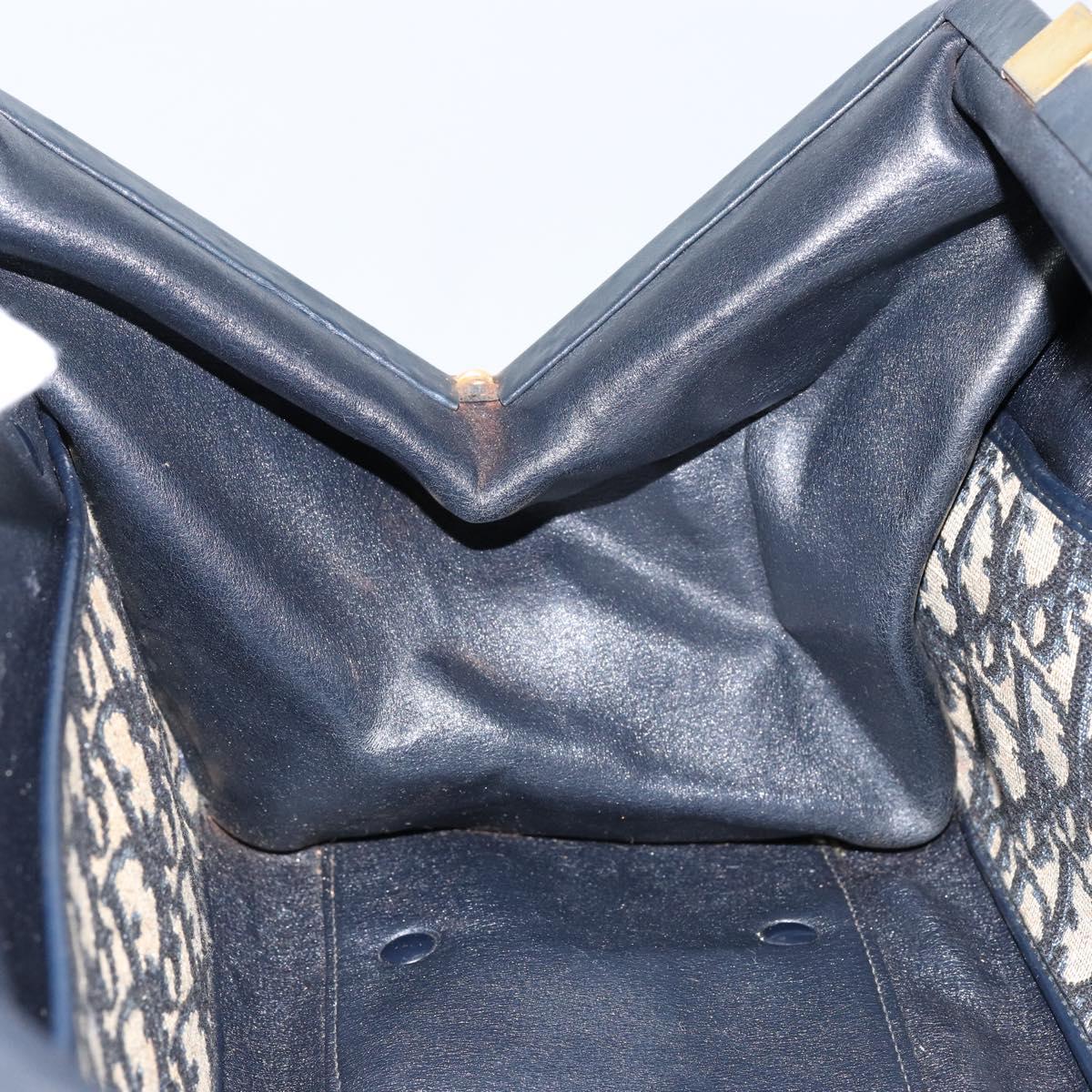 147155-17_89913a49-1e1f-4c09-a815-a303962a8ea0 147155-17_89913a49-1e1f-4c09-a815-a303962a8ea0