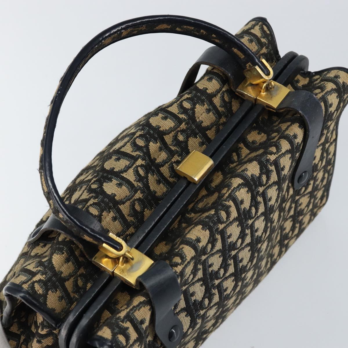 147155-6_fb6dc203-4099-4274-928a-9b589870c019 147155-6_fb6dc203-4099-4274-928a-9b589870c019