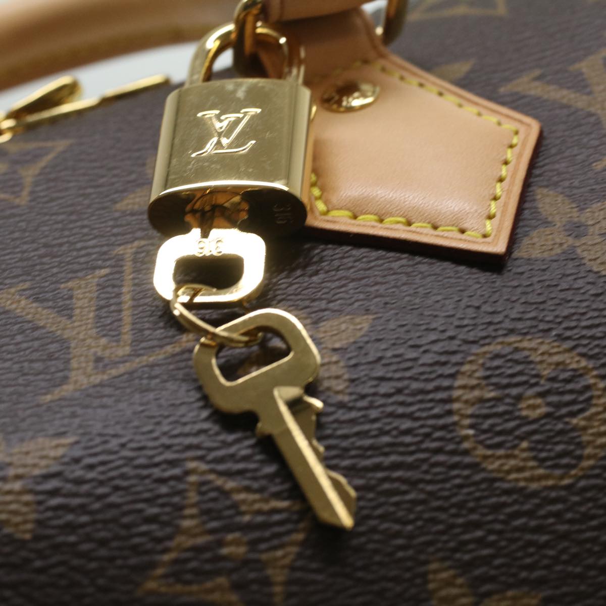 32452a-15_69e270a9-e6b4-4061-96ba-9a054bfc682b 32452a-15_69e270a9-e6b4-4061-96ba-9a054bfc682b