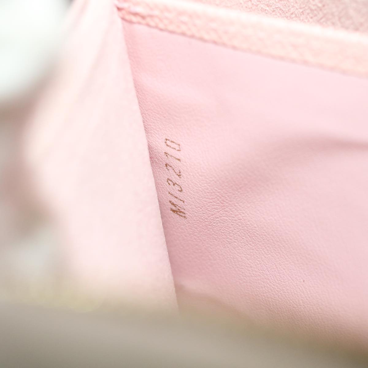 41162A-21_7fbdb60f-1aef-45e3-87d1-d28ba43601d2 41162A-21_7fbdb60f-1aef-45e3-87d1-d28ba43601d2