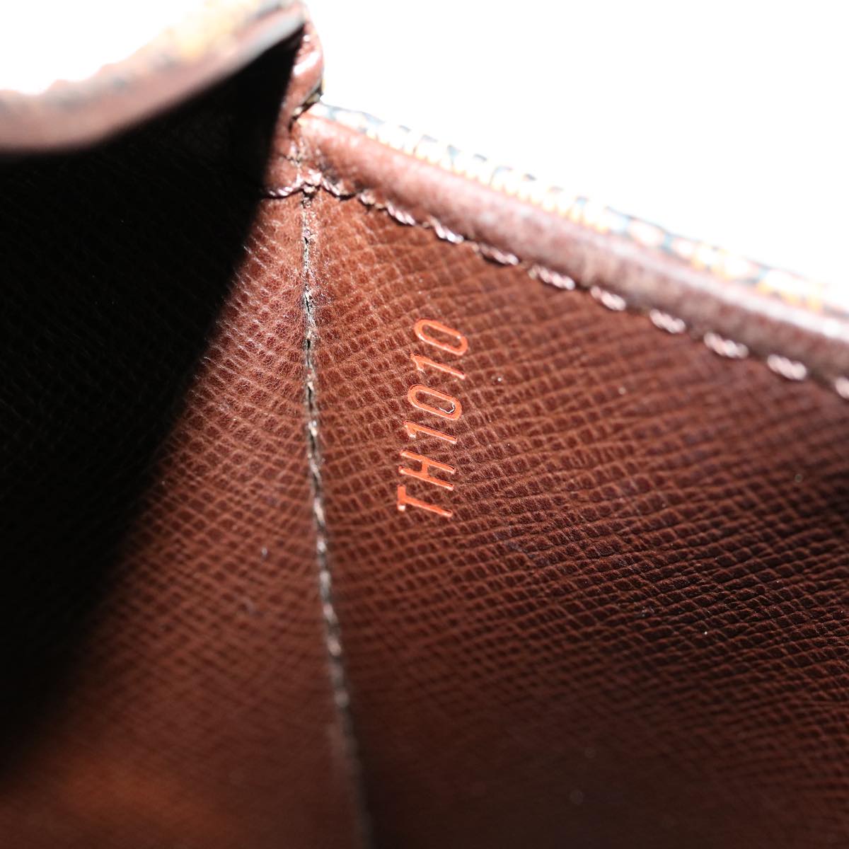 31123A-24_a3d37c78-69e5-4b39-be90-799ade5fa463