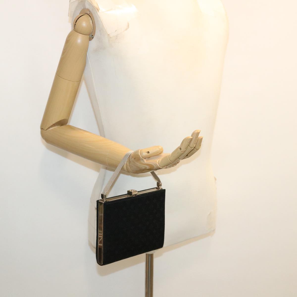 31990A-26_43af378a-d1d2-4fe3-ae99-53d6b15a6151