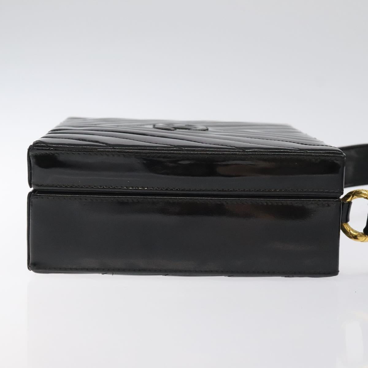 CHANEL V Stitch COCO Mark Shoulder Bag Patent leather Black Gold CC Auth 126704 - Jerrillo image 3