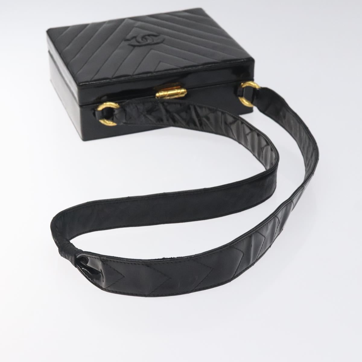 CHANEL V Stitch COCO Mark Shoulder Bag Patent leather Black Gold CC Auth 126704 - Jerrillo image 7