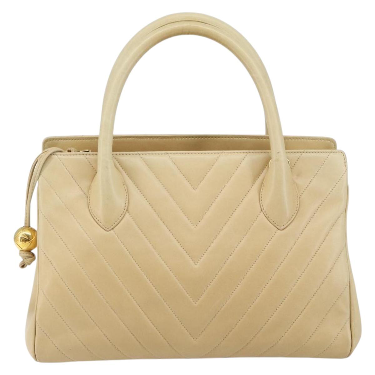 CHANEL V Stitch Hand Bag Lamb Skin Beige Gold CC Auth 128926 - Jerrillo image 2