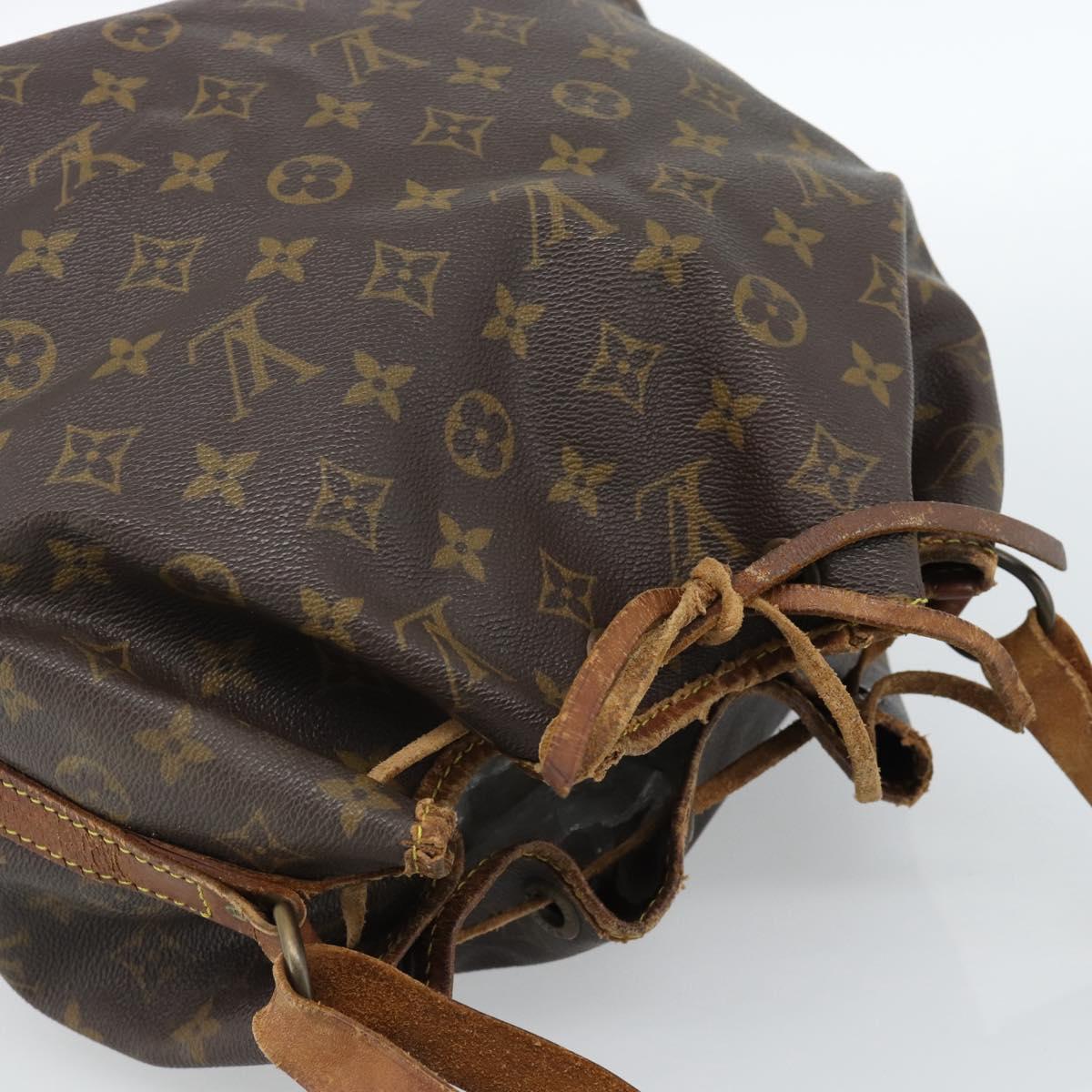 LOUIS VUITTON Monogram Petit Noe Shoulder Bag M42226 LV Auth 184951 - Jerrillo image 6