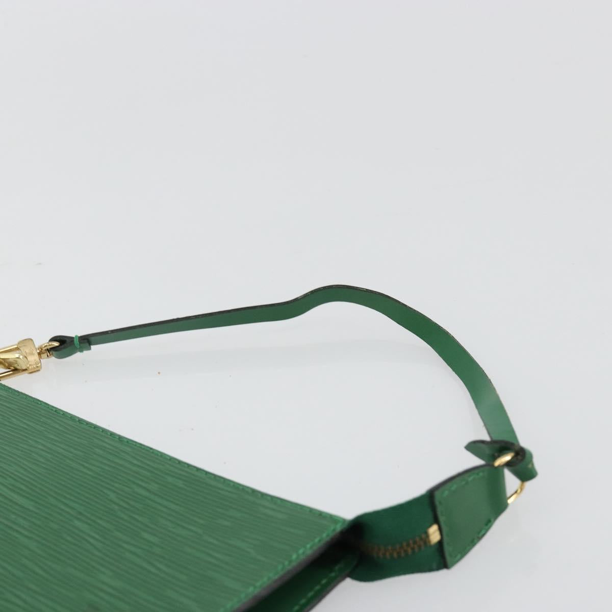 LOUIS VUITTON Epi Pochette Accessoires Pouch Green M52984 LV Auth 69826 - Jerrillo image 8