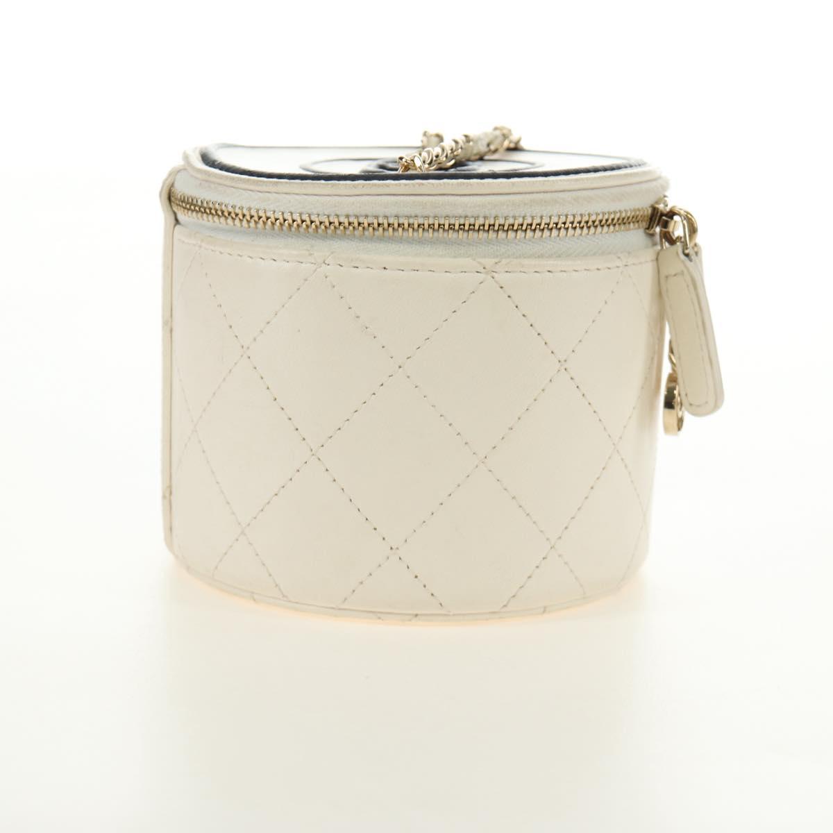 CHANEL Matelasse Chain Vanity Bag Lamb Skin White Gold CC Auth 188894SAM - Jerrillo image 3
