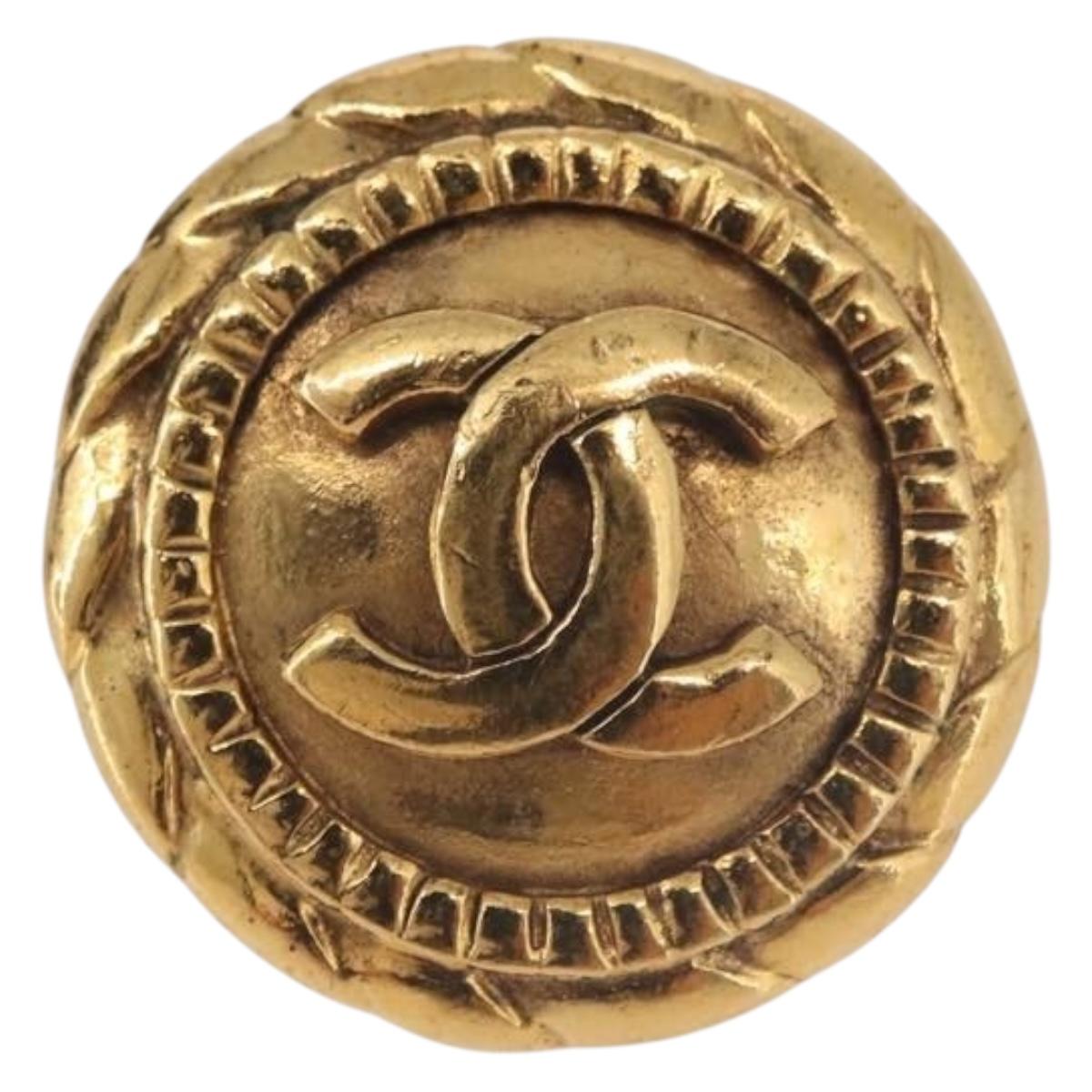 CHANEL COCO Mark Earring Metal Gold Tone CC Auth 191418V - Jerrillo image 3