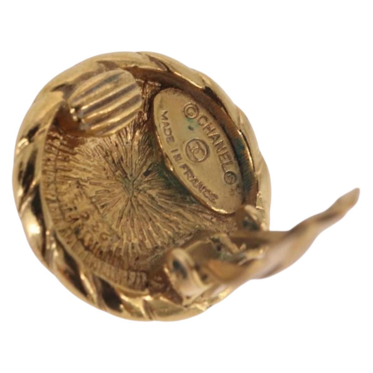 CHANEL COCO Mark Earring Metal Gold Tone CC Auth 191418V - Jerrillo image 9