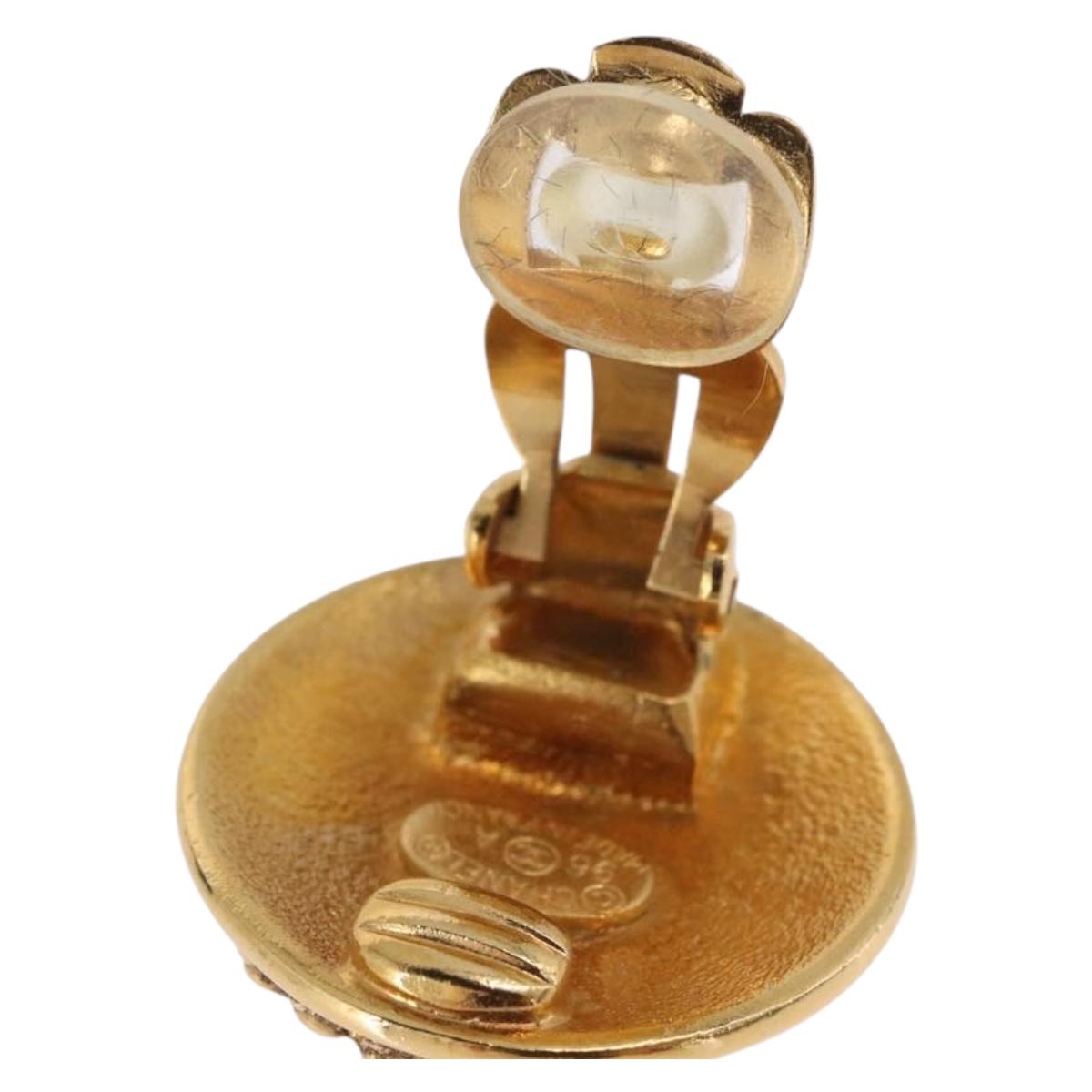 CHANEL COCO Mark Earring Metal Gold Tone CC Auth 193928V - Jerrillo image 6