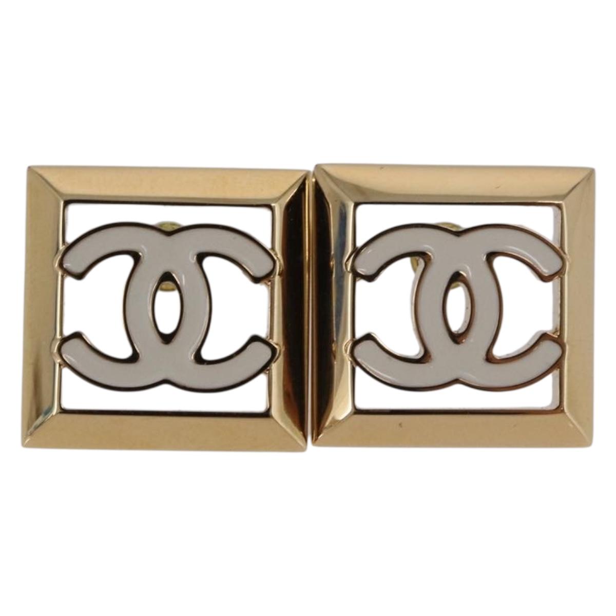 Orecchini CHANEL in metallo color oro con logo CC bianco, autentici ar14117M - Jerrillo image 2