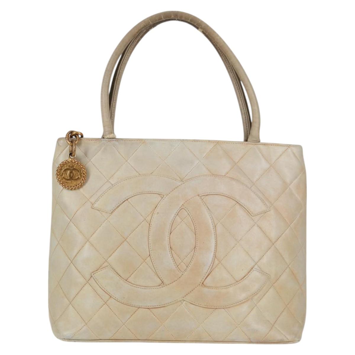 Borsa tote CHANEL in pelle di agnello beige con logo CC, autentica bs12535 - Jerrillo image 2
