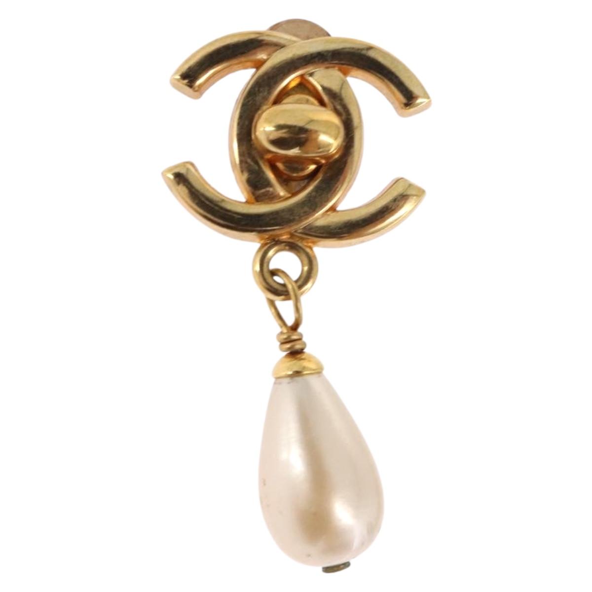CHANEL Earring Metal Gold Tone CC Auth bs36535V - Jerrillo image 7