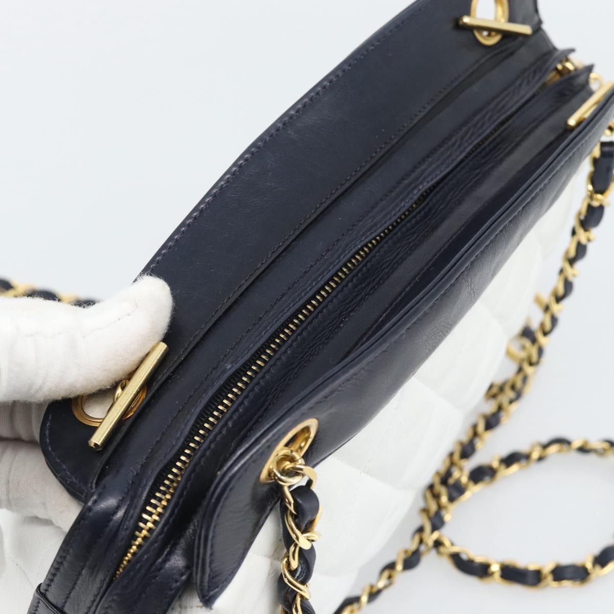 CHANEL Matelasse Chain Shoulder Bag Leather White Gold CC Auth mr2545V - Jerrillo image 6