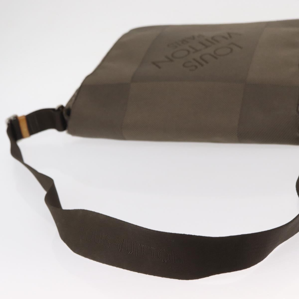 LOUIS VUITTON Damier Geant Messager Shoulder Bag Tail M93030 LV Auth 149506 - Jerrillo image 7