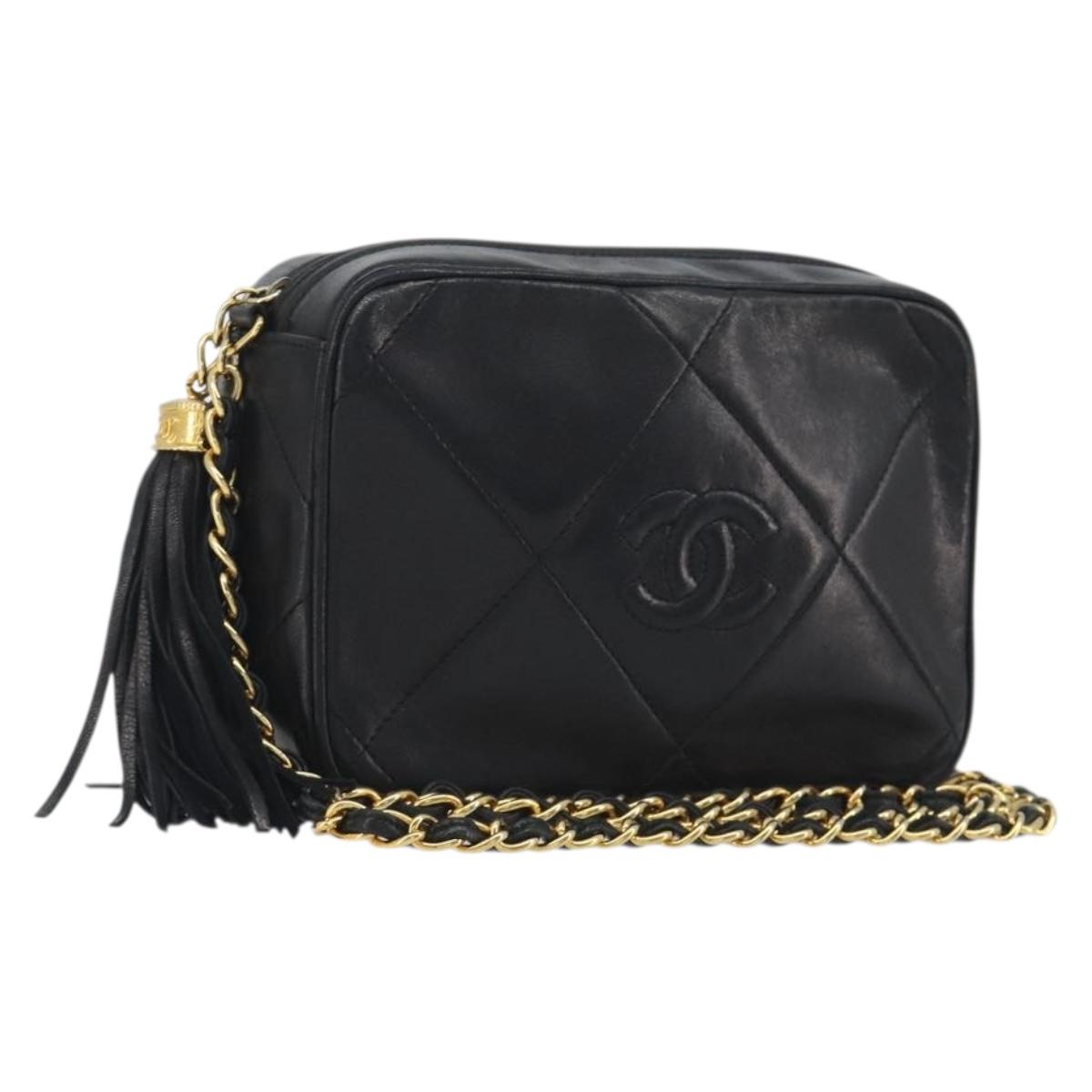 CHANEL Matelasse Chain Shoulder Bag Lamb Skin Gold Black CC Auth 195961V - Jerrillo