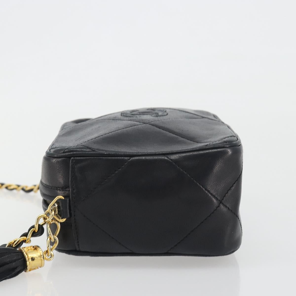 CHANEL Matelasse Chain Shoulder Bag Lamb Skin Gold Black CC Auth 195961V - Jerrillo image 4