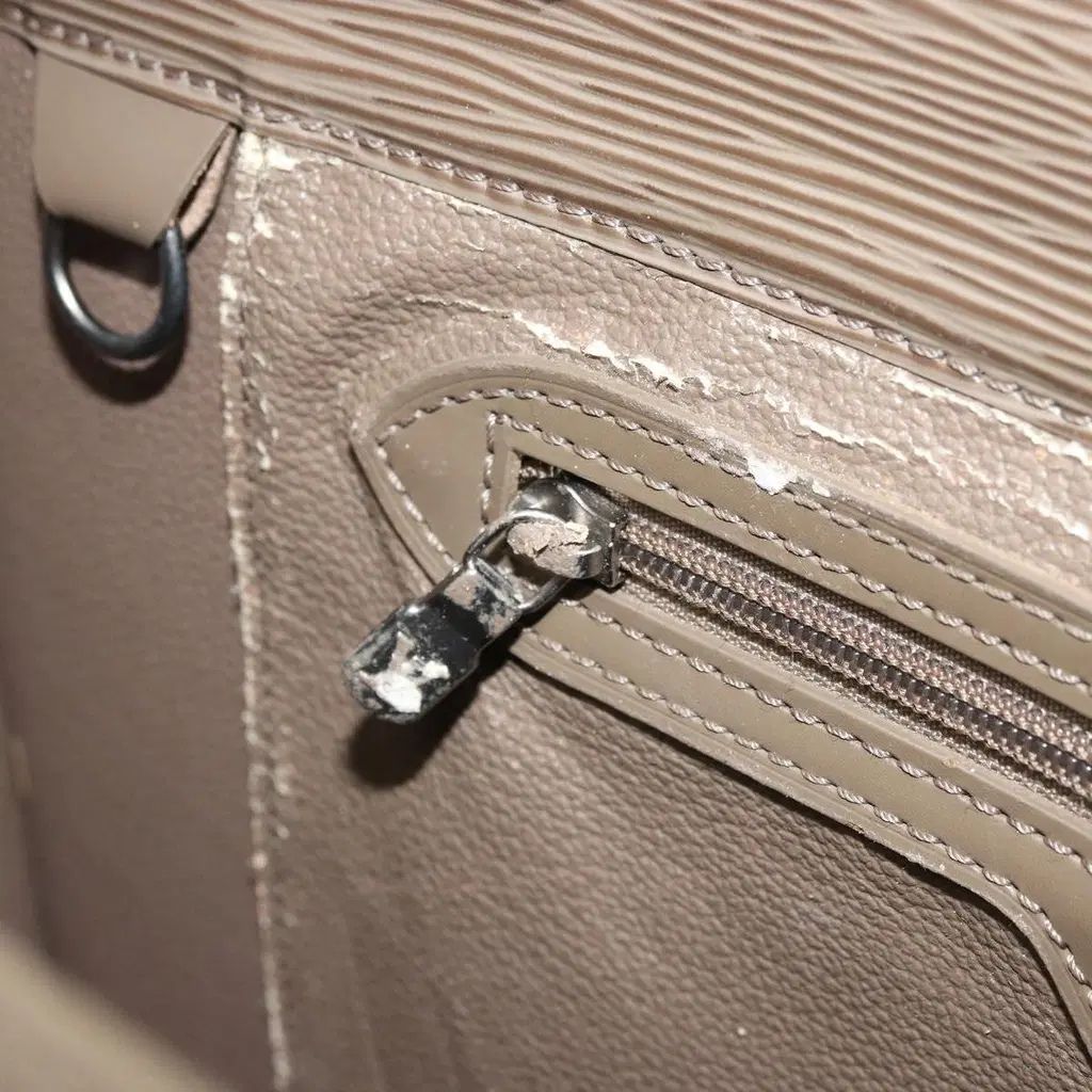 Borsa a mano Luis Vuitton Modello  Sac Plat Epi marrone image 3